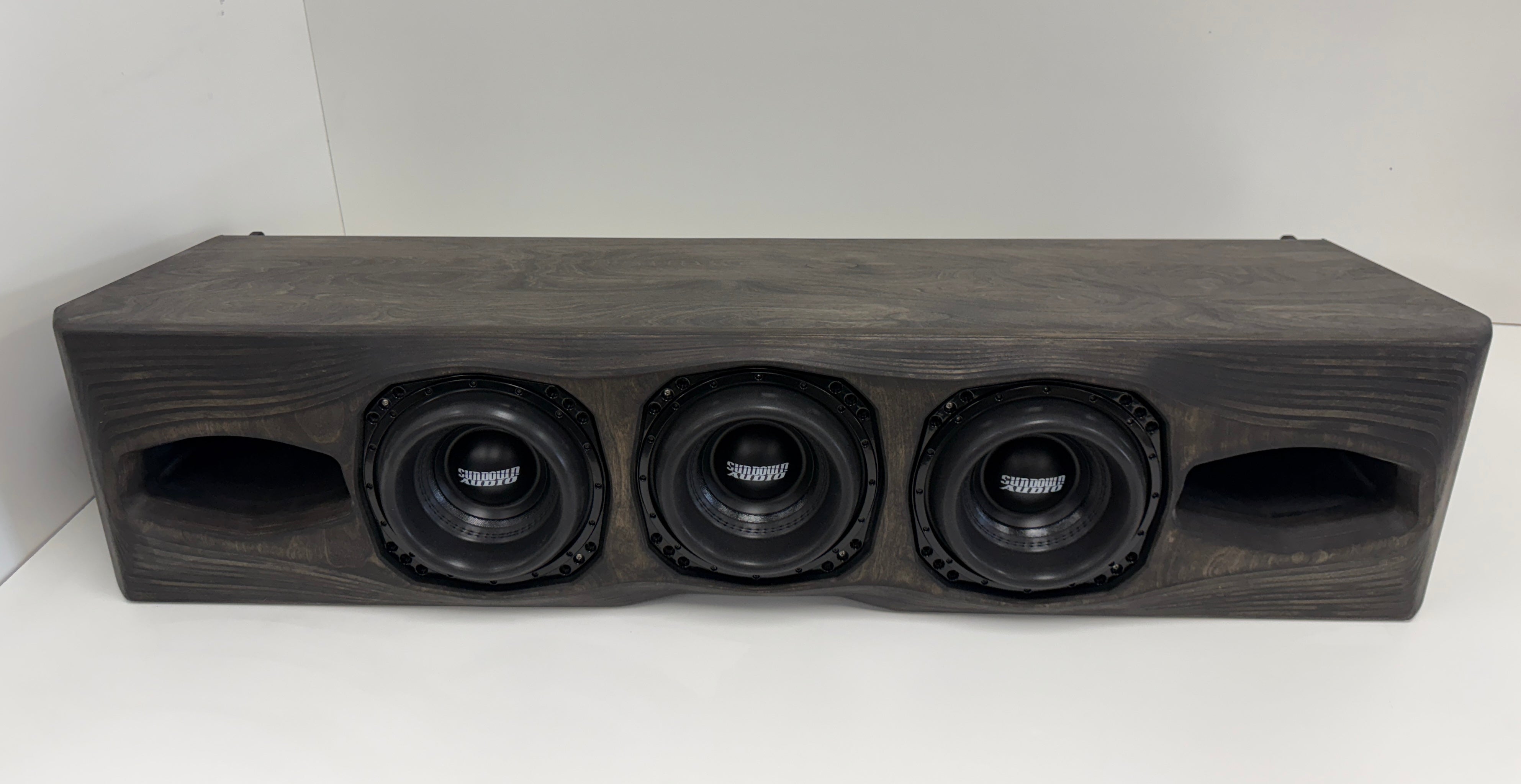 GM CrewCab 3 x 8” Sundown Z8 (2019+) Anchored