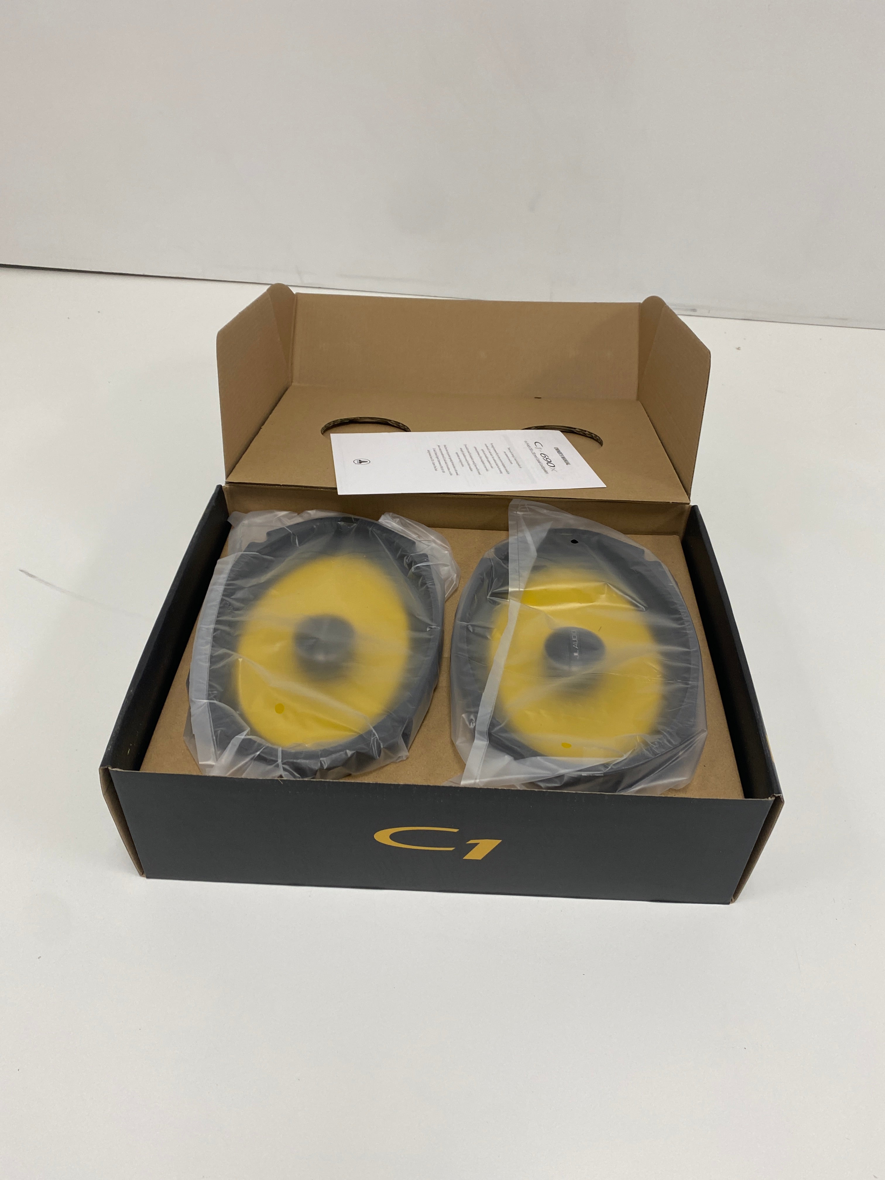 Garage Sale C1 - 6x9