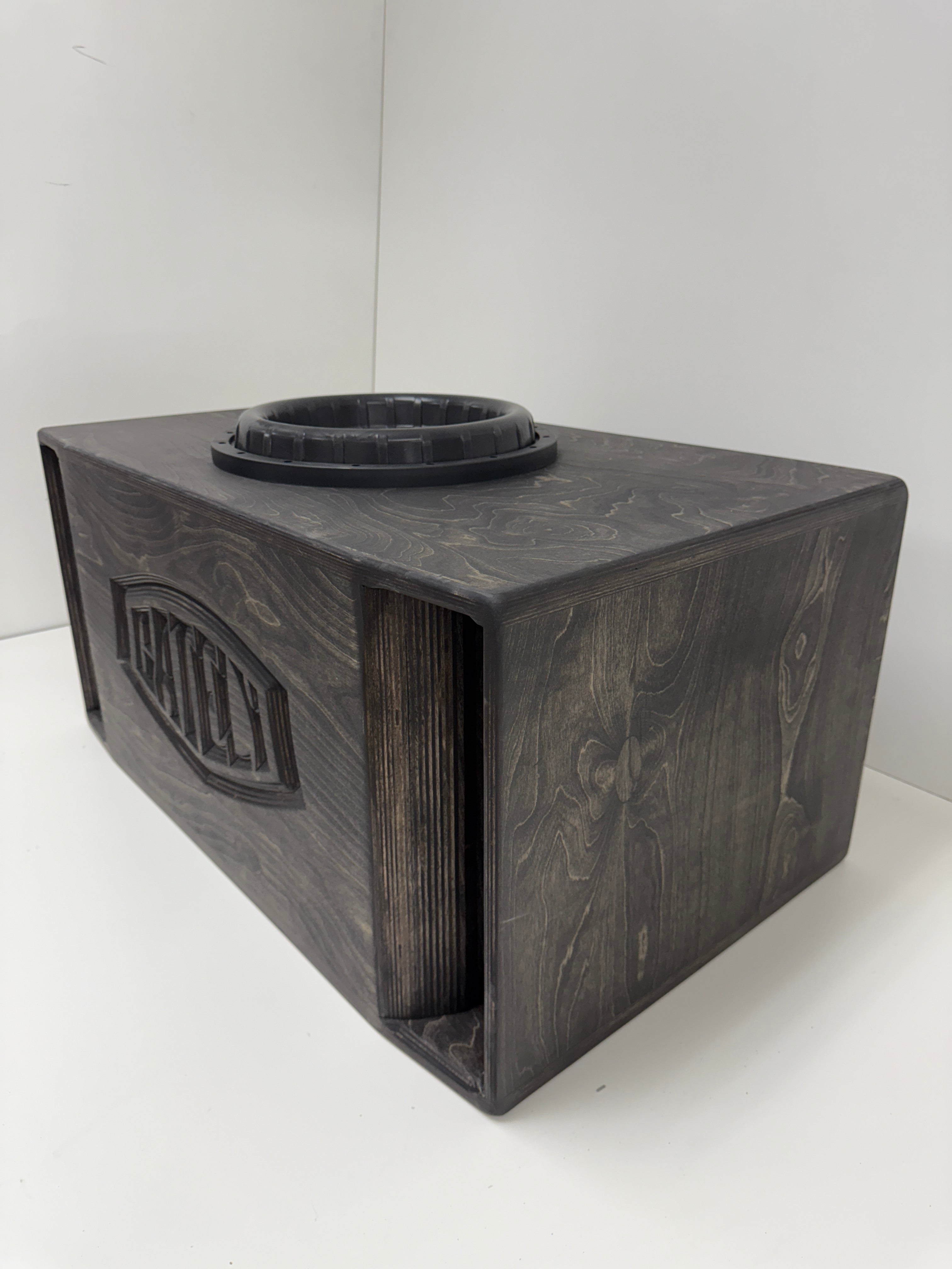 5.5cf - 1 x 15” Sub Up Port Back