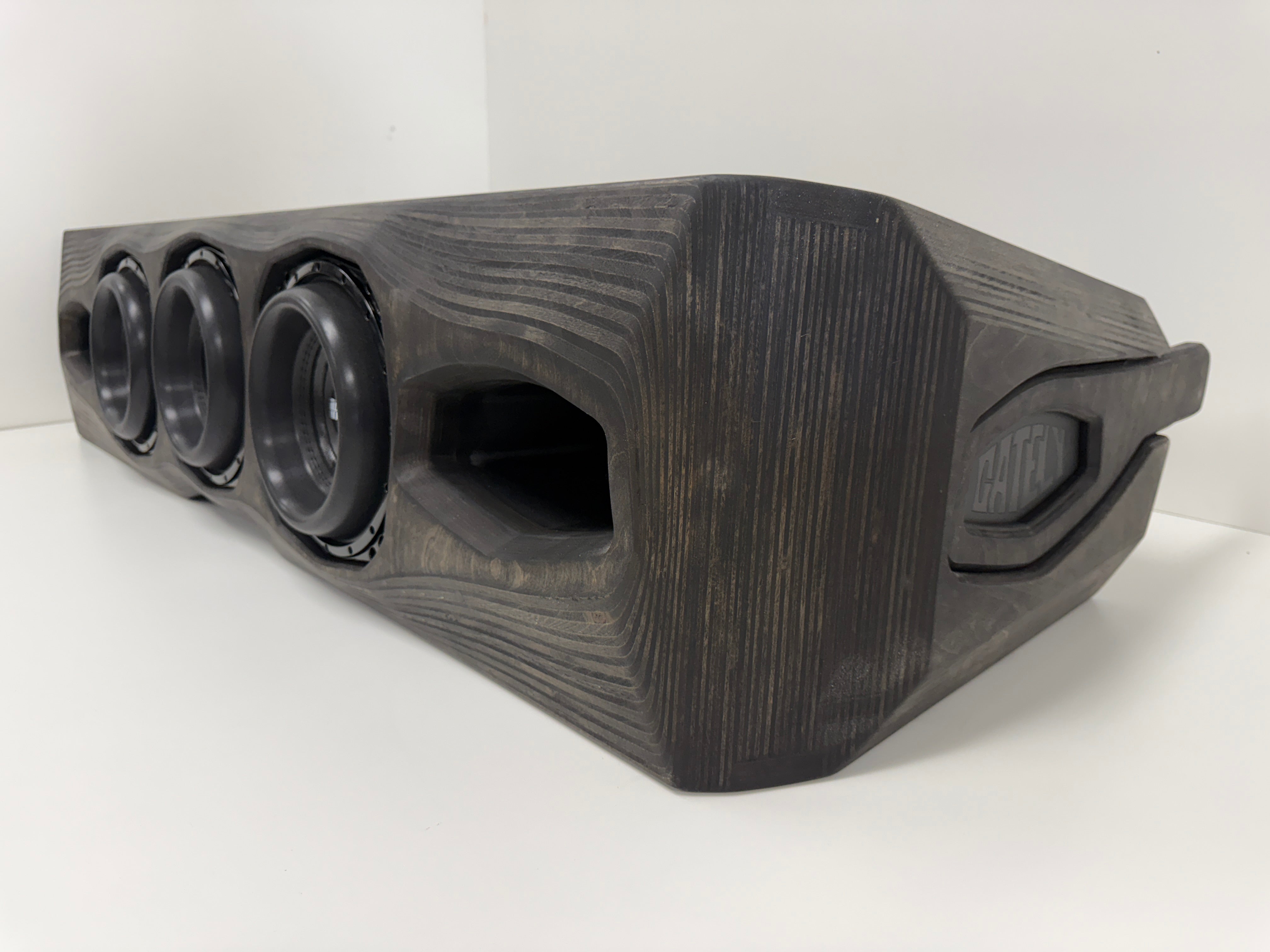 GM CrewCab 3 x 8” Sundown Z8 (2019+) Anchored