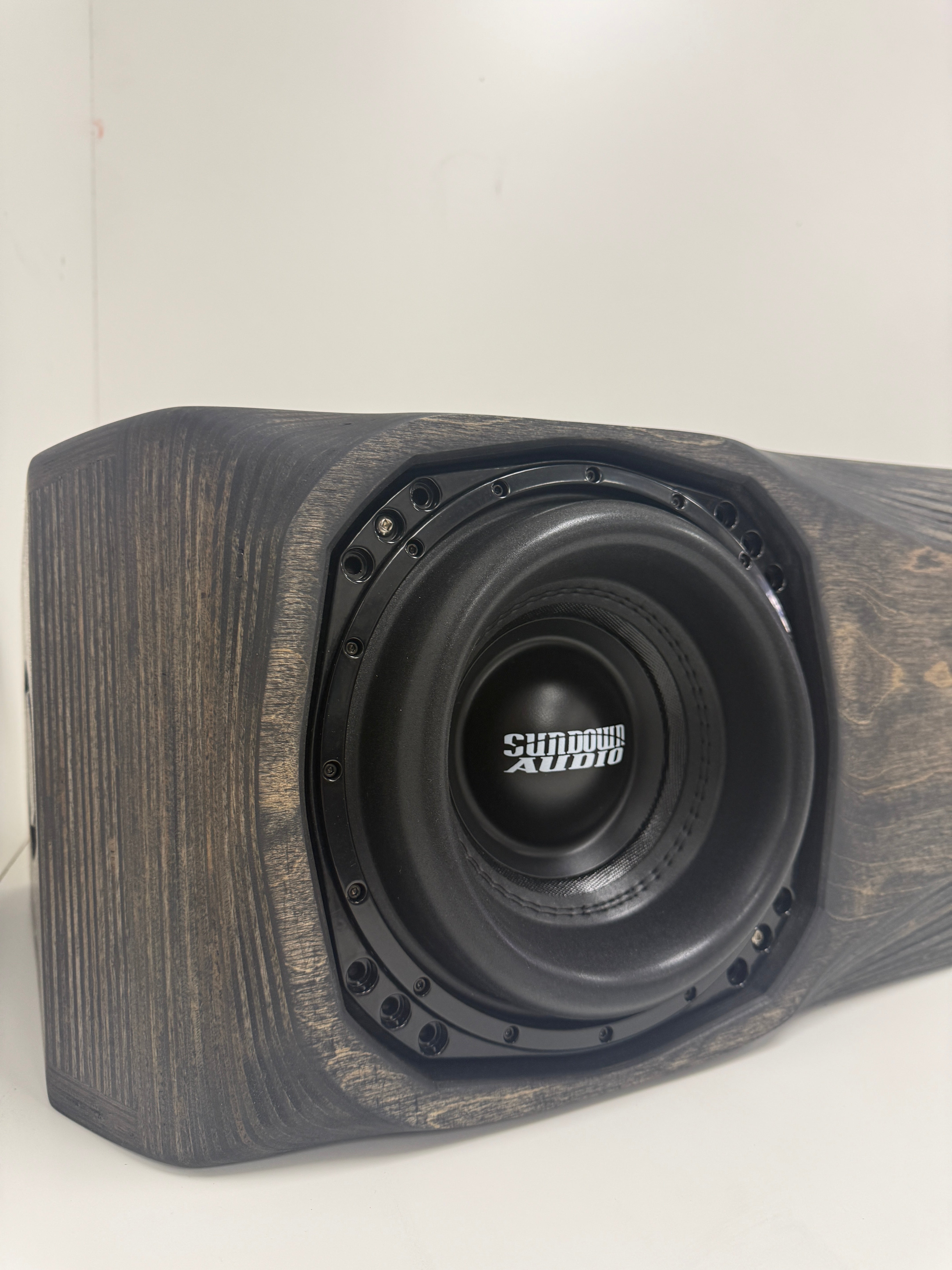 GM CrewCab 2 x 8” Sundown Z8 (2019+)