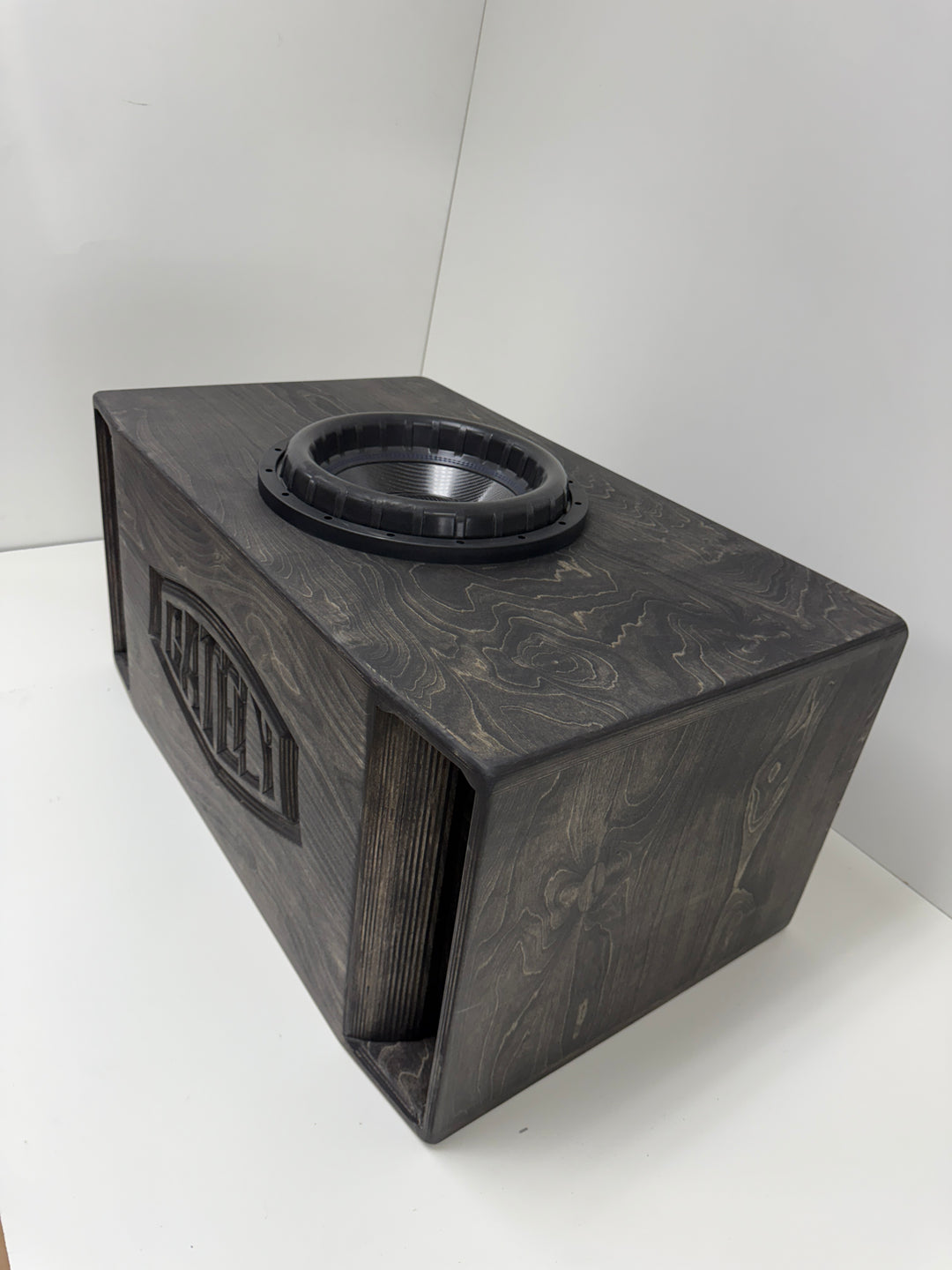 5.5cf - 1 x 15” Sub Up Port Back