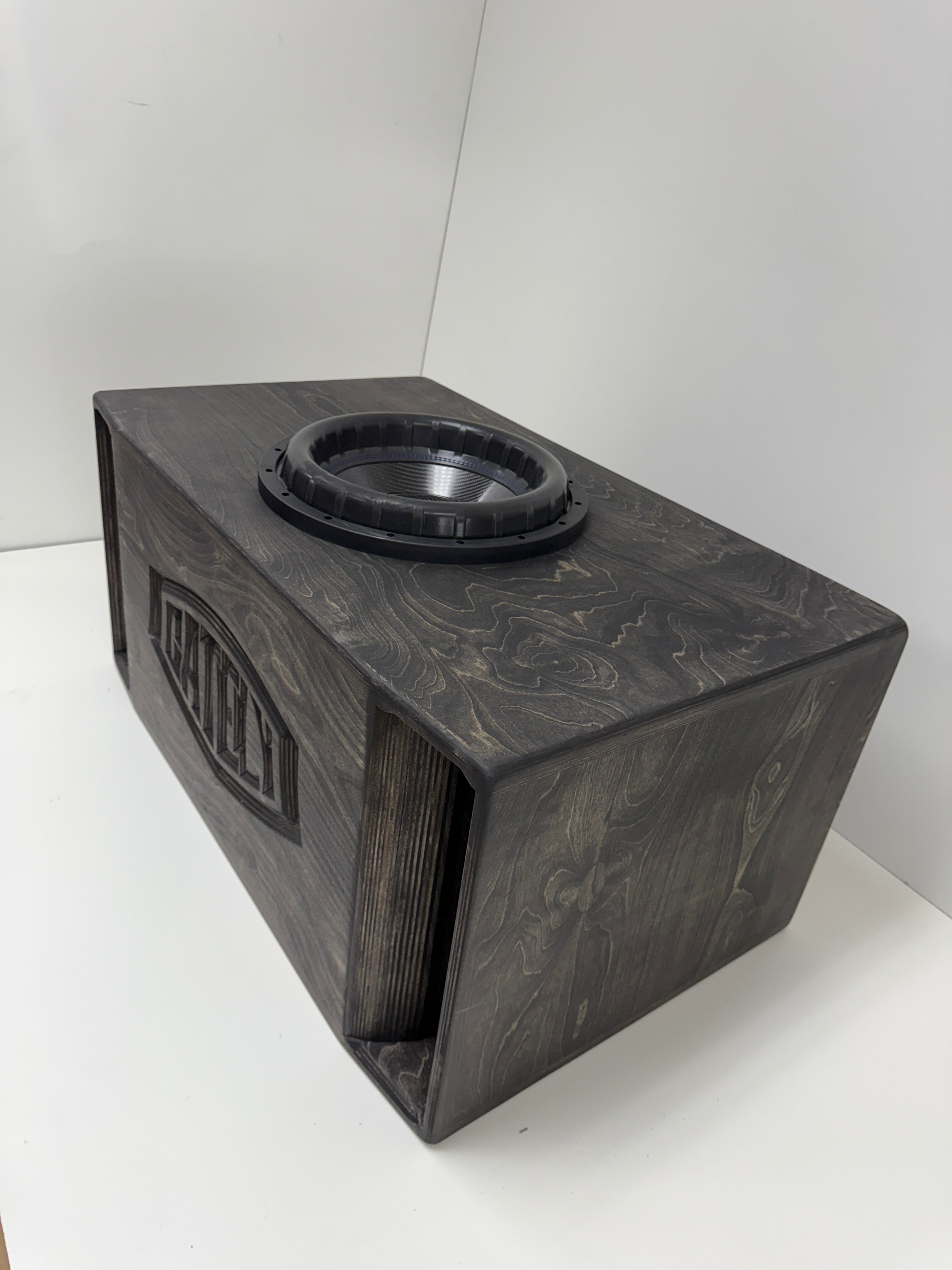 5.5cf - 1 x 15” Sub Up Port Back