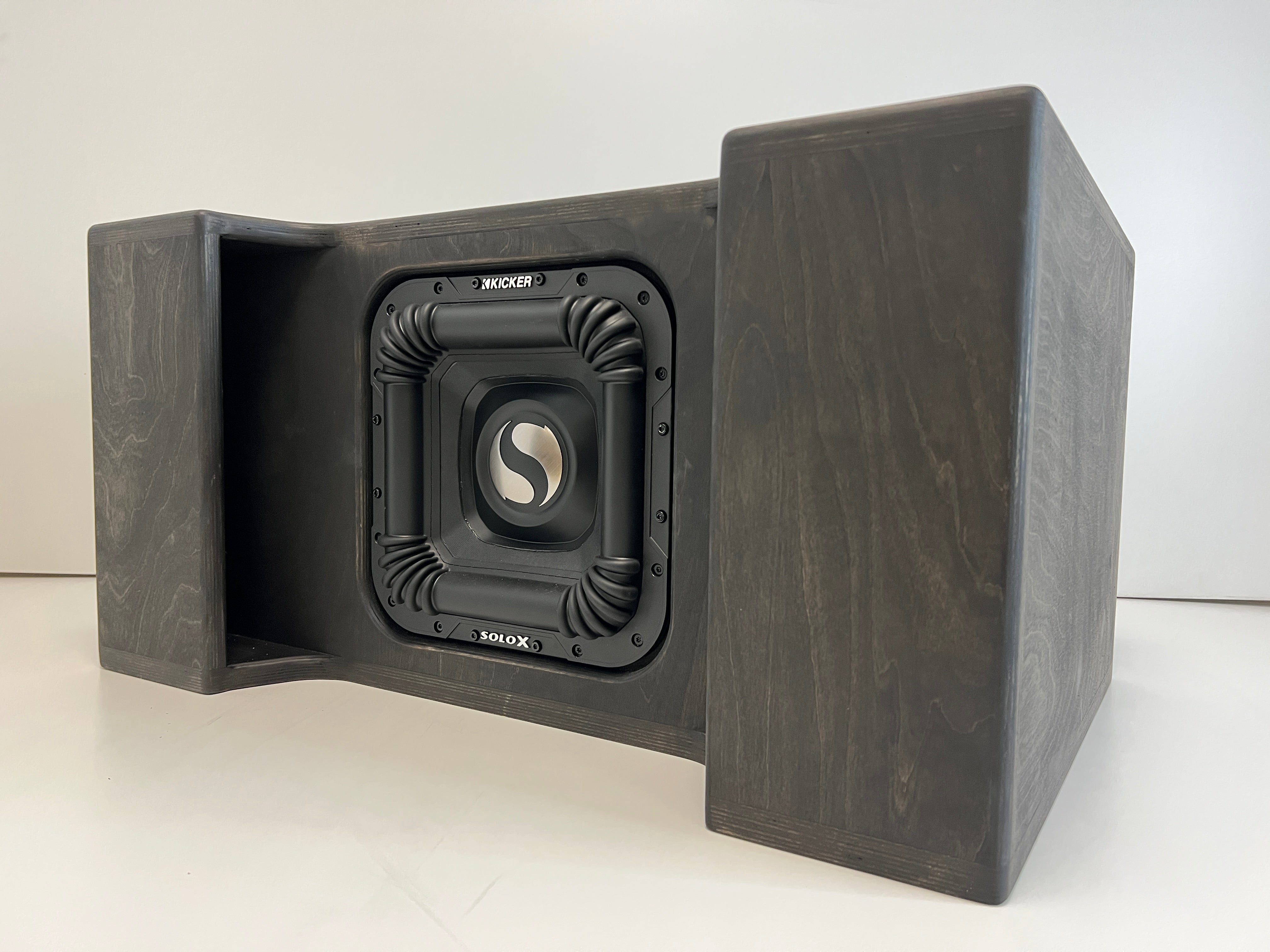 GA Kicker 1 x 12L7X Front View