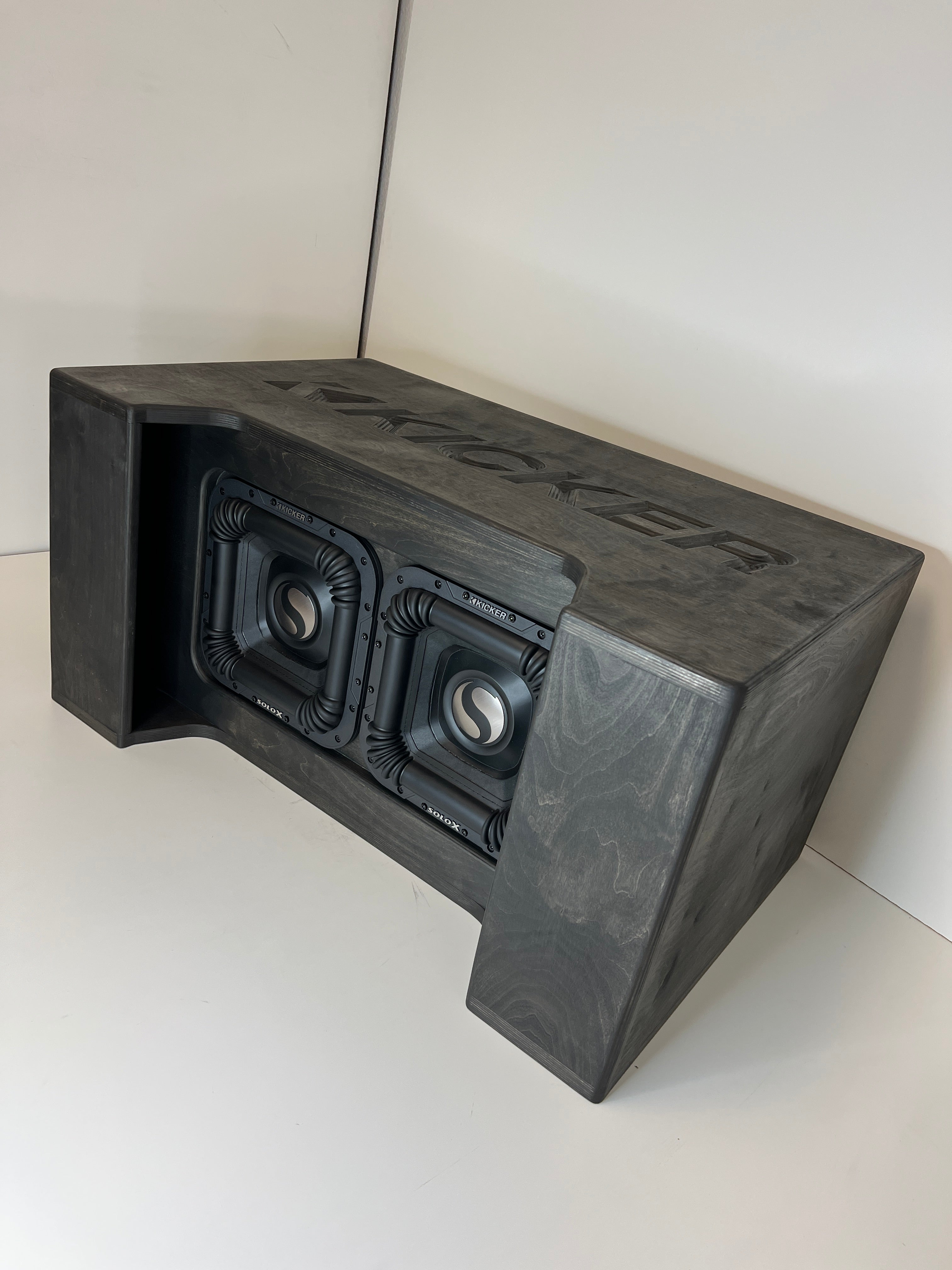 GA Kicker 2 x 12L7X Front Side View 3