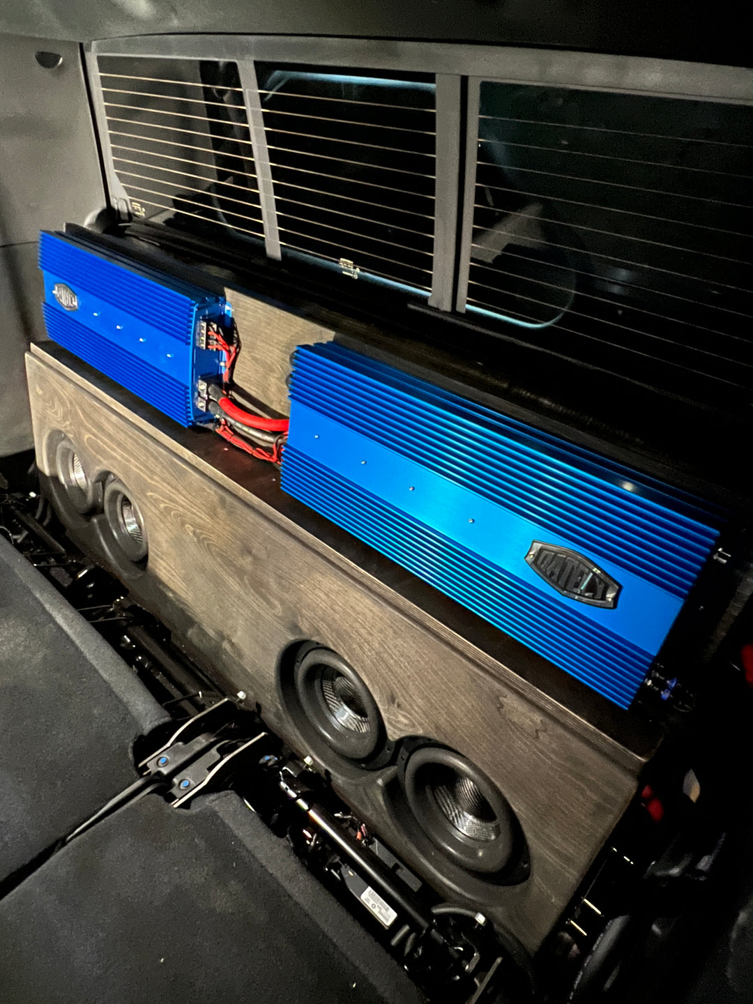 Dodge MegaCab 4 x 8”