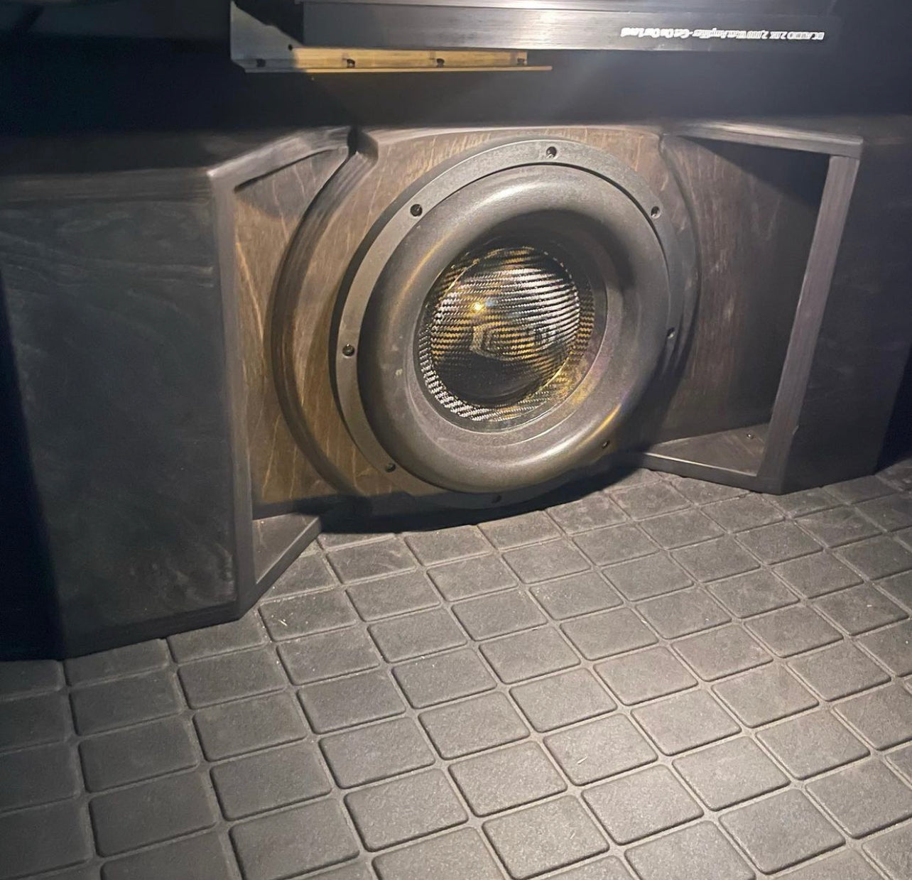 GA Camaro 1 x 12 Trunk View